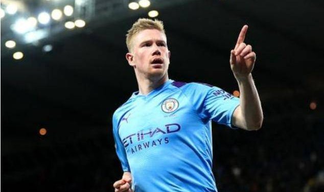  德布劳内伤退曼城中场告急  