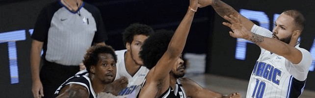  阿德巴约制霸禁区热火轻取步行者巩固季后赛地位