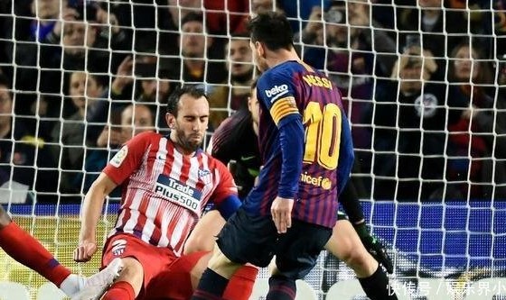  布雷斯特门将超神扑救零封巴黎  