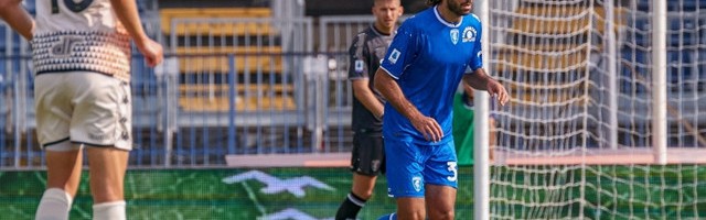  沙尔克04复苏迹象初现，主场取胜逃离降级区