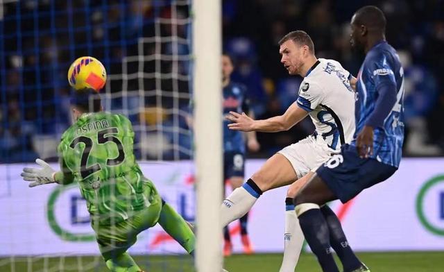  国际米兰主场力克尤文图斯，意甲榜首之争白热化