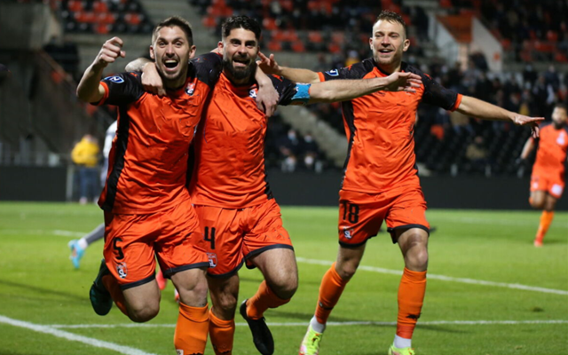  亚眠保级生死战爆发，背水一战拼下关键战役