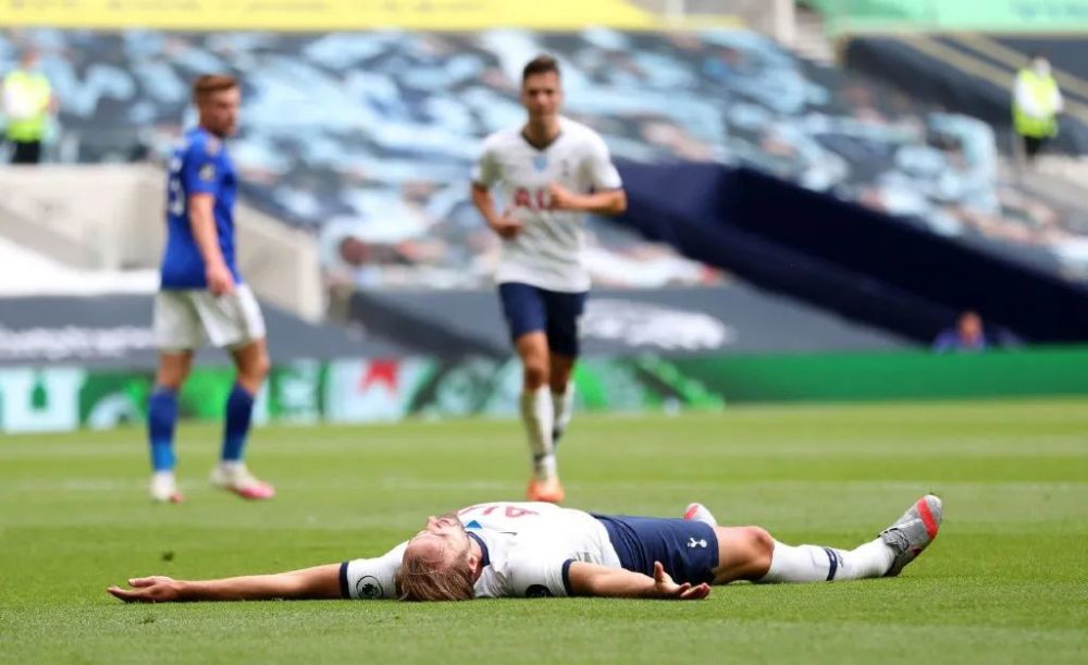  伯恩利主场雨战不敌热刺孙兴慜造乌龙+直接任意球破门